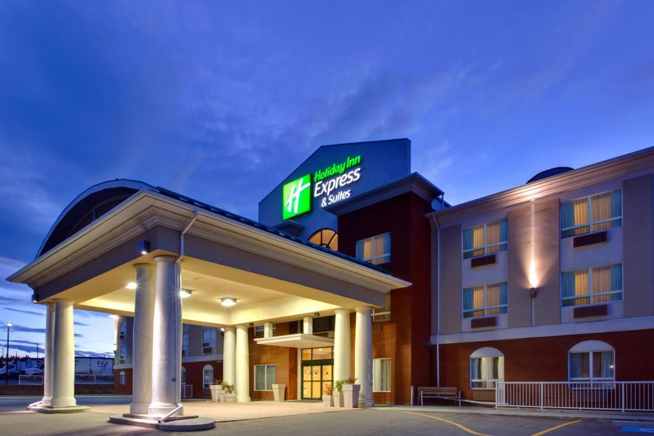 Holiday Inn Express Hotel & Suites-Hinton By Ihg Exterior photo