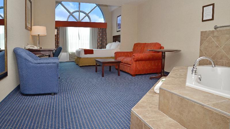 Holiday Inn Express Hotel & Suites-Hinton By Ihg Exterior photo