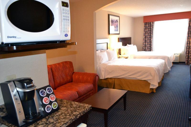 Holiday Inn Express Hotel & Suites-Hinton By Ihg Exterior photo